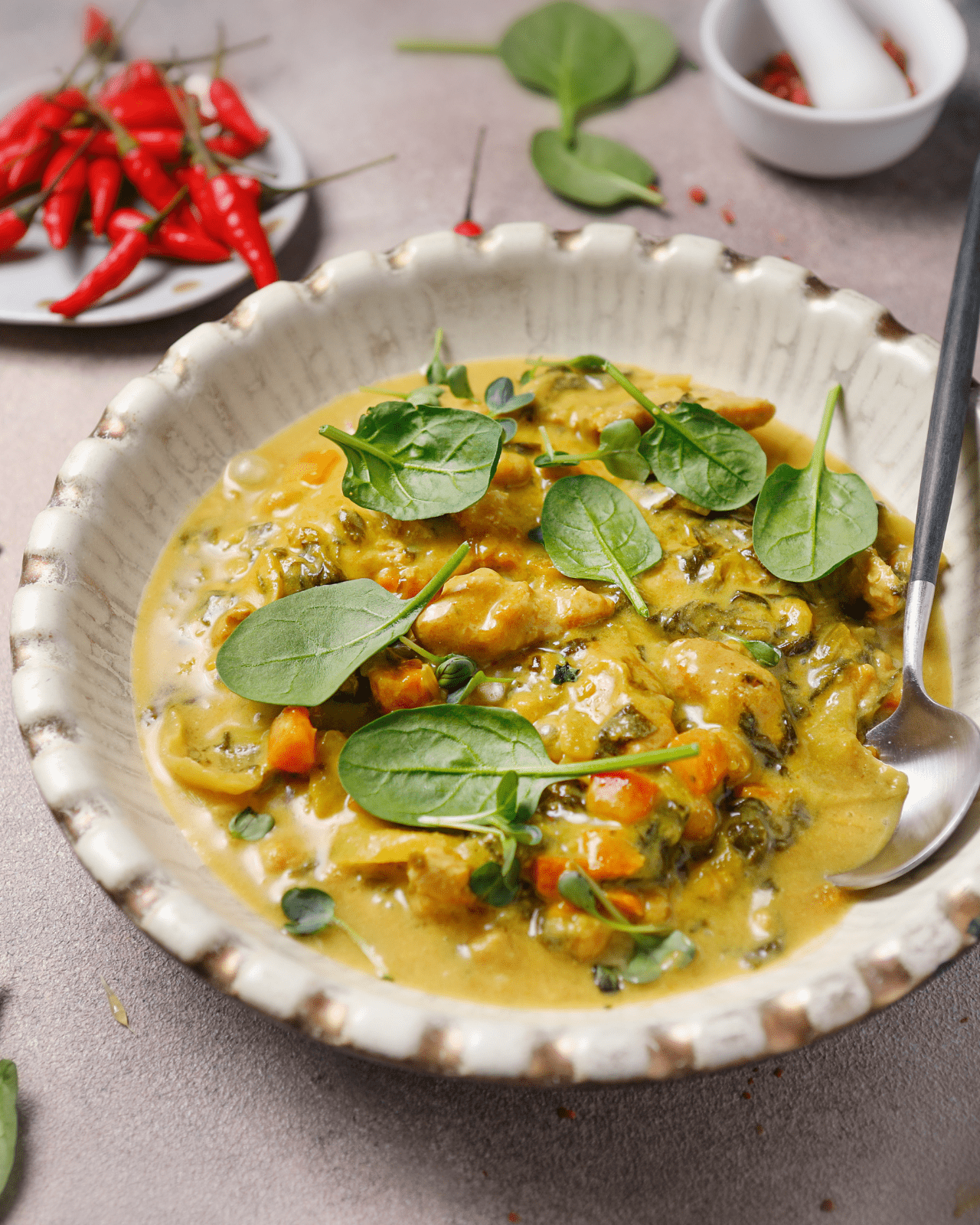 hähnchen spinat-curry - FITTASTE